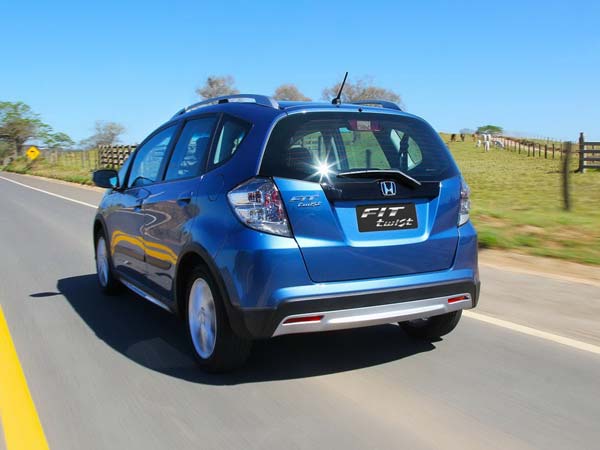 ಹೋಂಡಾ ಜಾಝ್ ಹ್ಯಾಚ್‌ಬ್ಯಾಕ್ ಆಯ್ತು; ಈಗ ಕ್ರಾಸೋವರ್ ಟೆಸ್ಟಿಂಗ್!