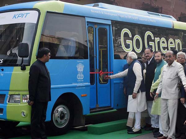 ಮೋದಿ ಮಂತ್ರ; ಸಂಸದರ ಓಡಾಟಕ್ಕೆ ವಿದ್ಯುತ್ ಚಾಲಿತ ಬಸ್