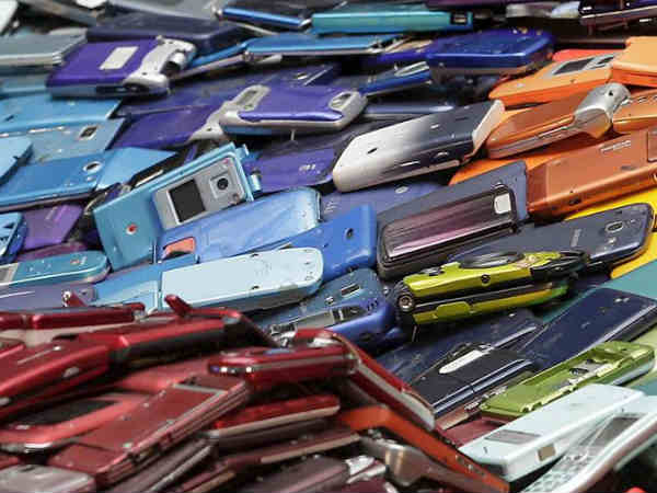 25,000ದಷ್ಟು ಹಳೆಯ ಫೋನ್‌ಗಳಿಂದ ಕಾರು ರಚನೆ