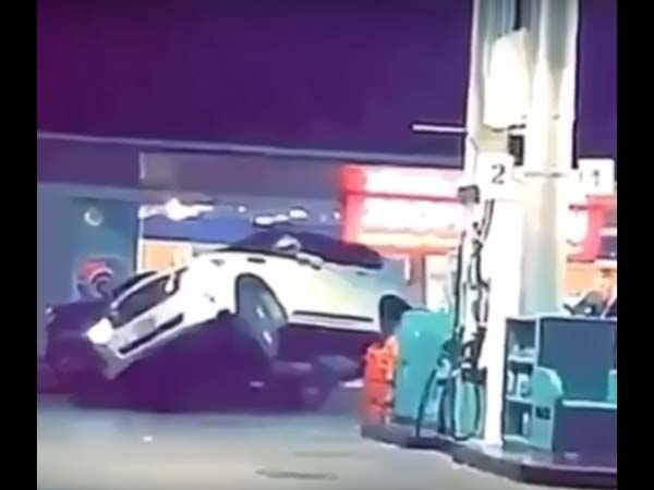 ಪೆಟ್ರೋಲ್ ಬಂಕ್‌ನಲ್ಲಿ ಸ್ಟಂಟ್ ಡ್ರೈವಿಂಗ್; ಪೊಲೀಸರಿಂದ ತಕ್ಕ ಶಾಸ್ತಿ