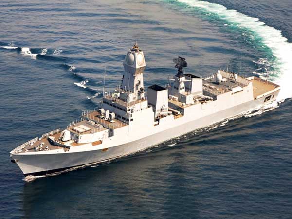 ಐಎನ್‌ಎಸ್ ಕೋಲ್ಕತ್ತಾ ಯುದ್ಧ ಹಡಗಿನಿಂದ ಯಶಸ್ವಿ ಕ್ಷಿಪಣಿ ಪರೀಕ್ಷೆ