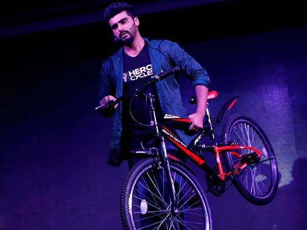 ಅರ್ಜುನ್ ಕಪೂರ್ - ಹೀರೊ ಸೈಕಲ್ಸ್ 