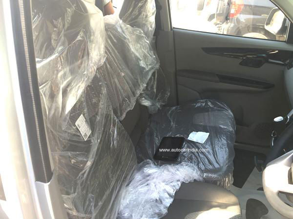 ಬಿಡುಗಡೆಗೂ ಮುನ್ನವೇ ಮಹೀಂದ್ರ ಕೆಯುವಿ100 ಒಳಮೈ ಚಿತ್ರಗಳು ಲೀಕ್