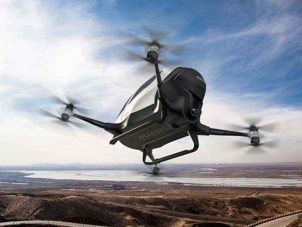 ಕೂಲಾಗಿ ಸಂಚರಿಸಲು ಡ್ರೋನ್ ವಿಮಾನ