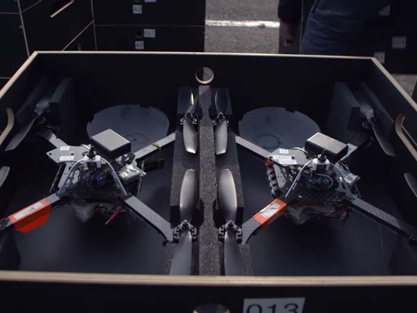 ಆಕಾಶದಲ್ಲಿ 100 ಮಾನವ ರಹಿತ ಡ್ರೋನ್‌ಗಳ ವಿಸ್ಮಯ 