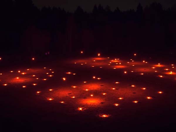 ಆಕಾಶದಲ್ಲಿ 100 ಮಾನವ ರಹಿತ ಡ್ರೋನ್‌ಗಳ ವಿಸ್ಮಯ 