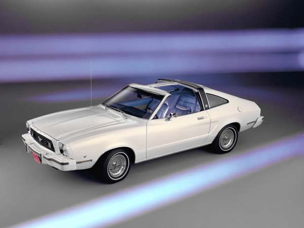 1977 ಫೋರ್ಡ್ ಮಸ್ಟಾಂಗ್ 