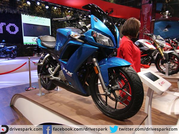 2016 ಆಟೋ ಎಕ್ಸ್ ಪೋ: ಹೀರೊ ಎಚ್‌ಎಕ್ಸ್250ಆರ್ 