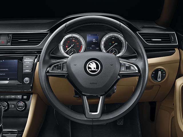 ಸುರಕ್ಷತೆ - ಸ್ಕೋಡಾ ಸೂಪರ್ಬ್