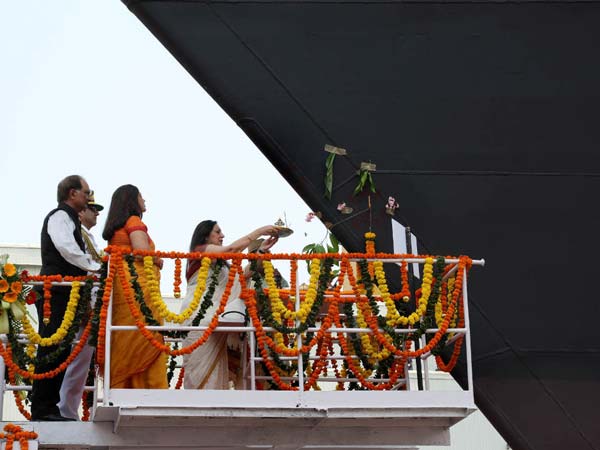 ಐಎನ್‌ಎಸ್ ವಿಶಾಖಪಟ್ಟಣಂ ಸಮರ ನೌಕೆಯ 10 ಸತ್ಯಗಳು!