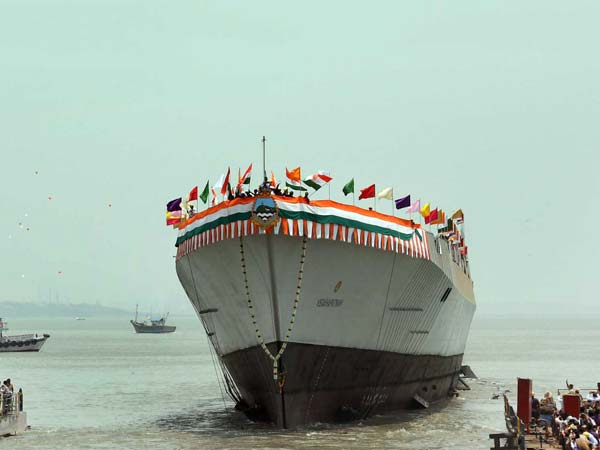 ಐಎನ್‌ಎಸ್ ವಿಶಾಖಪಟ್ಟಣಂ ಸಮರ ನೌಕೆಯ 10 ಸತ್ಯಗಳು!