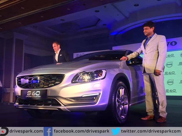 ವೋಲ್ವೋ ಎಸ್60 ಕ್ರಾಸ್ ಕಂಟ್ರಿ ಲಗ್ಷುರಿ ಸೆಡಾನ್ ಕಾರು ಬಿಡುಗಡೆ 