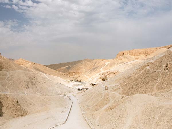 03. ಲಕ್ಸರ್ ಆಲ್ ಹರ್ಗಾಡಾ ರೋಡ್ - ಈಜಿಪ್ಟ್ (Luxor-Al-Hurghada Road) 