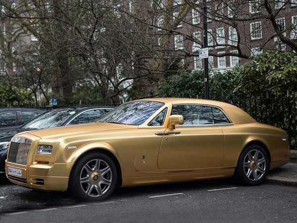 ಚಿನ್ನದ ಕಾರಲ್ಲಿ ಲಂಡನ್ ಸುತ್ತಲು ಬಂದ ಸೌದಿಯ ಶ್ರೀಮಂತ ಪ್ರವಾಸಿ 