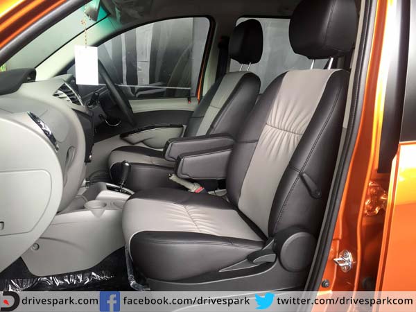 ಒಳಮೈ - ಡ್ಯುಯಲ್ ಟೋನ್ ಇಂಟಿರಿಯರ್ 