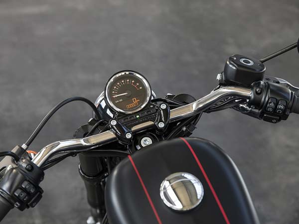 ಹಾರ್ಲೆ ಡೇವಿಡ್ಸನ್ ರೋಡ್‌ಸ್ಟರ್ ಅನಾವರಣ