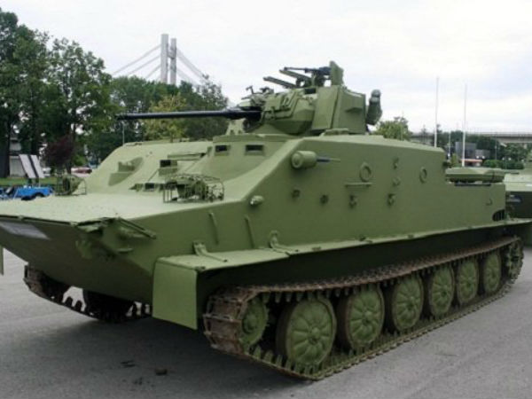 ಶಸ್ತ್ರಸಜ್ಜಿತ ಸಿಬ್ಬಂದಿ ವಾಹಕ - 05. ಬಿಟಿಆರ್-50 