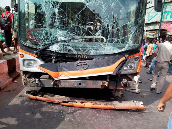 ಶಾಕಿಂಗ್; ದೇಶದಲ್ಲಿ ರಸ್ತೆ ಅಪಘಾತಕ್ಕೆ ದಿನವೊಂದರಲ್ಲಿ 400 ಬಲಿ