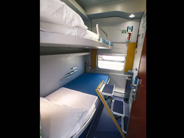 ಸ್ಪೇನ್‌ನ ಹೈ ಸ್ಪೀಡ್ ಟಾಲ್ಗೊ ರೈಲುಗಳು ಭಾರತಕ್ಕೆ