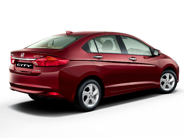 ಹೋಂಡಾ ಸಿಟಿ - ಮೈಲೇಜ್: 26km/l