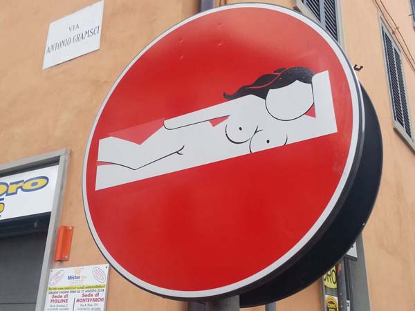 ಅರ್ಥವತ್ತಾದ ಸಂದೇಶ ಸಾರುವ ವ್ಯಂಗ್ಯ ರಸ್ತೆ ಸೂಚನಾ ಫಲಕಗಳು