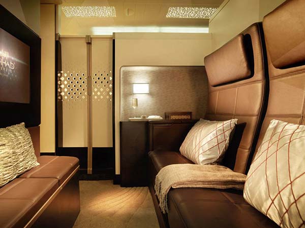 ಭಾರತಕ್ಕೆ ಹಾರಿತು ವಿಶ್ವದ ಅತ್ಯಂತ ದುಬಾರಿ ವಿಮಾನ 