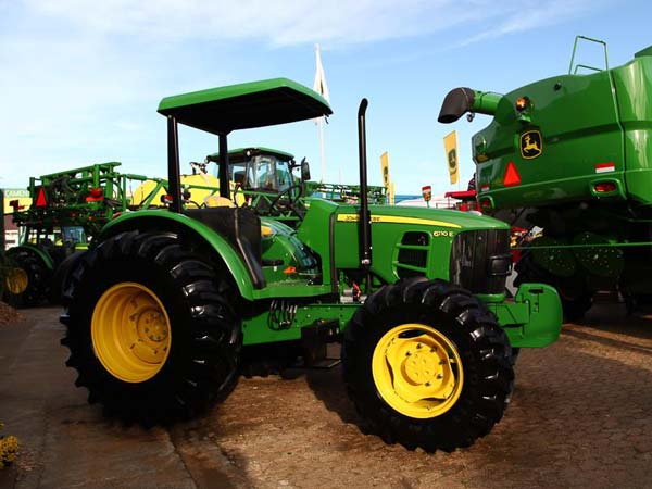 05. ಜಾನ್ ಡೀರ್