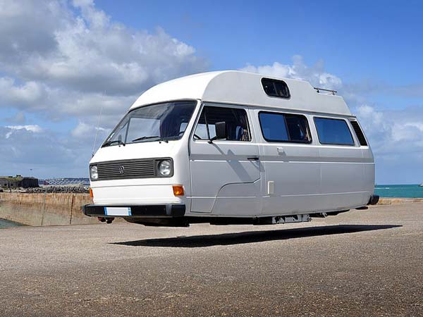 'ಹಾರುವ ಕಾರು' ಭವಿಷ್ಯತ್ತಿನ ಪರಿಕಲ್ಪನೆ ನನಸಾದಿತೇ?