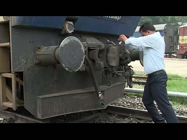 ನರಕ ಯಾತನೆಗೆ ಕೊನೆ; 163 ವರ್ಷಗಳ ಬಳಿಕ ರೈಲ್ವೆ ಎಂಜಿನ್‌ಗಳಲ್ಲಿ ಜೈವಿಕ ಶೌಚಾಲಯ