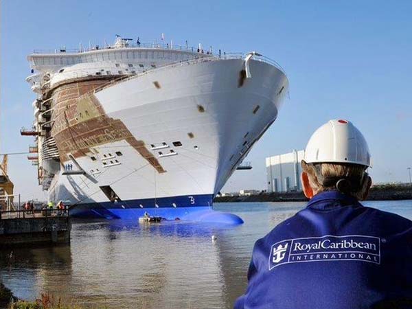 ವಿಶ್ವದ ಅತಿ ದೊಡ್ಡ ಹಡಗು 'ಹಾರ್ಮನಿ ಆಫ್ ದಿ ಸೀಸ್'