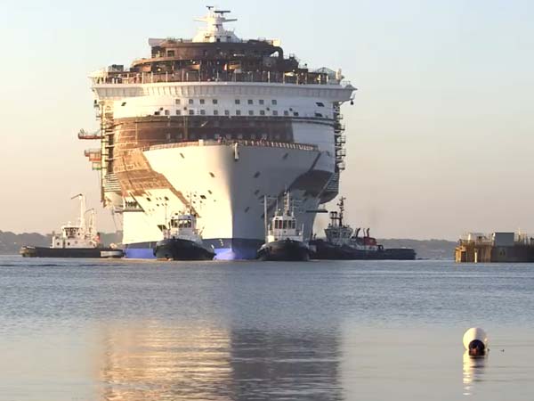 ವಿಶ್ವದ ಅತಿ ದೊಡ್ಡ ಹಡಗು 'ಹಾರ್ಮನಿ ಆಫ್ ದಿ ಸೀಸ್'