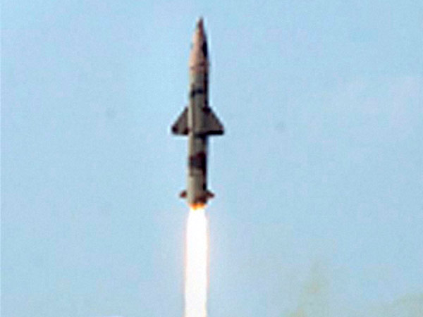 ಗಗನಕ್ಕೆ ಚಿಮ್ಮಿದ ಪೃಥ್ವಿ-2 ಖಂಡಾಂತರ ಕ್ಷಿಪಣಿ 