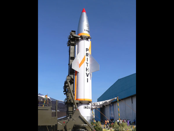 ಗಗನಕ್ಕೆ ಚಿಮ್ಮಿದ ಪೃಥ್ವಿ-2 ಖಂಡಾಂತರ ಕ್ಷಿಪಣಿ 