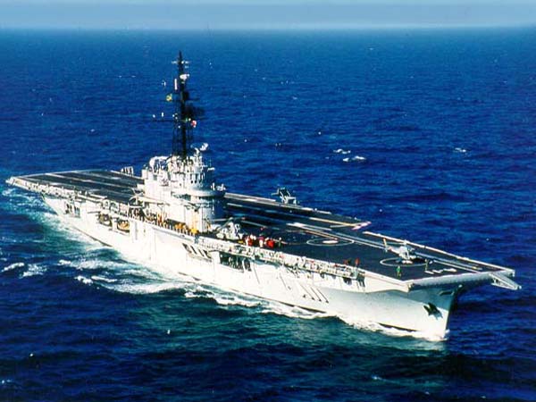 ಯುದ್ಧ ವಿಮಾನ ವಾಹಕ ನೌಕೆಯ ಕುರಿತಾದ ಆಸಕ್ತಿದಾಯಕ ಸಂಗತಿಗಳು 