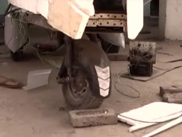 ಮಾರುತಿ ವ್ಯಾನ್ ಎಂಜಿನ್‌ನಿಂದ ವಿಮಾನ ನಿರ್ಮಿಸಿದ ನಿರುದ್ಯೋಗಿ