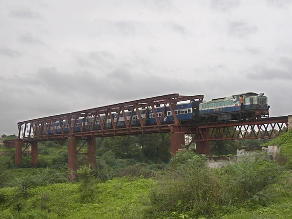 ನಂಬಿದ್ರೆ ನಂಬಿ 'ಶಕುಂತಲಾ ಎಕ್ಸ್‌ಪ್ರೆಸ್' ಭಾರತೀಯ ರೈಲ್ವೆಯ ಭಾಗವಲ್ಲ!