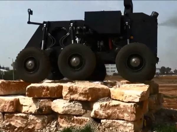 ಮಾನವನ ಸಹಾಯವಿಲ್ಲದೆ ರಣಭೂಮಿಗಿಳಿಯುವ ಯುದ್ಧ ಟ್ಯಾಂಕರ್