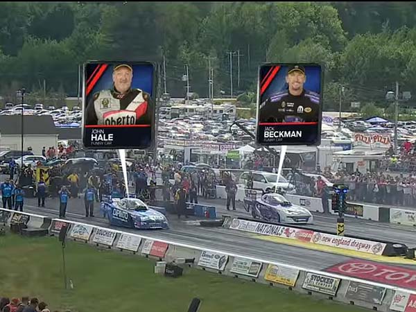 ರೇಸ್ ಮಧ್ಯೆ ಎಂಜಿನ್ ಸ್ಪೋಟ; ಹೊತ್ತಿ ಉರಿದ ಕಾರು