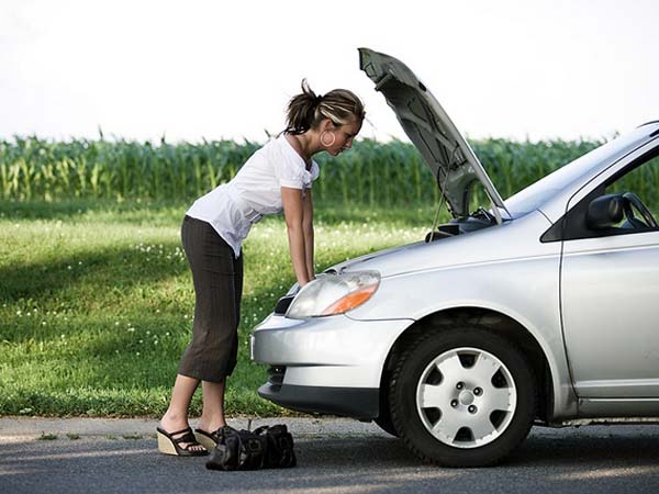 ರಸ್ತೆ ಮಧ್ಯೆ ಚಕ್ರಗಳು ಪಂಚರ್; ತುರ್ತಾಗಿ ಏನು ಮಾಡಬೇಕು?