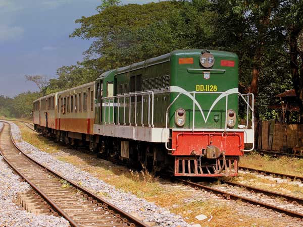 ಮ್ಯಾನ್ಮಾರ್ ರೈಲ್