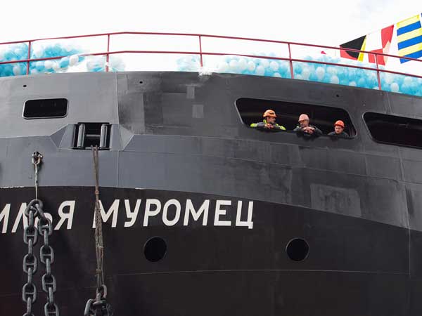 ನೀರ್ಗಲ್ಲನ್ನೇ ಒಡೆಯುವ ಬಲಿಷ್ಠ ಹಡಗು; ರಷ್ಯಾಗೆ ಆನೆ ಬಲ