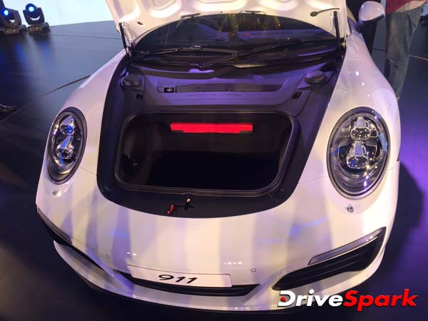 ಭಾರತಕ್ಕೆ ಲಗ್ಗೆಯಿಟ್ಟ 2017 ಪೋರ್ಷೆ 911 ಶ್ರೇಣಿಯ ಕಾರುಗಳು 