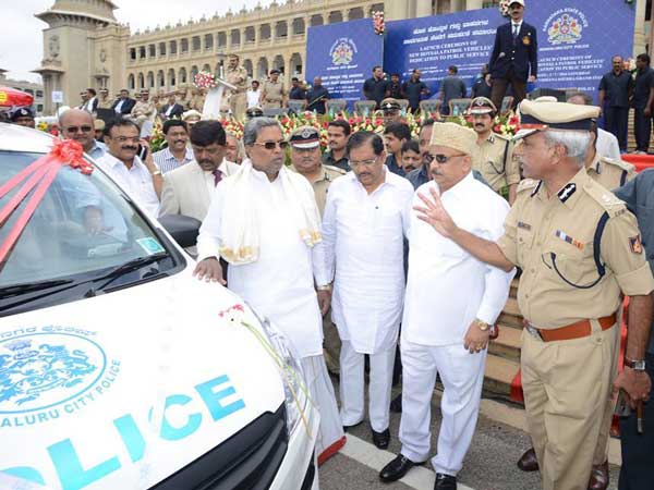 ಬೆಂಗಳೂರಿನಲ್ಲಿ ಹೊಯ್ಸಳ ಪೊಲೀಸ್ ಎರ್ಟಿಗಾ ಕಾರುಗಳ ಅಬ್ಬರ 