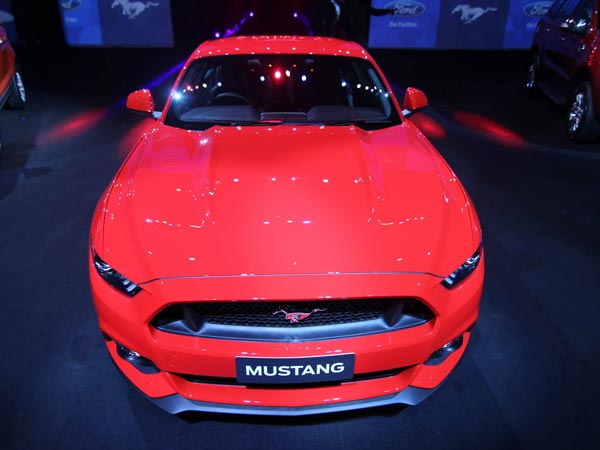 ಆರು ಆಕರ್ಷಕ ಬಣ್ಣಗಳು