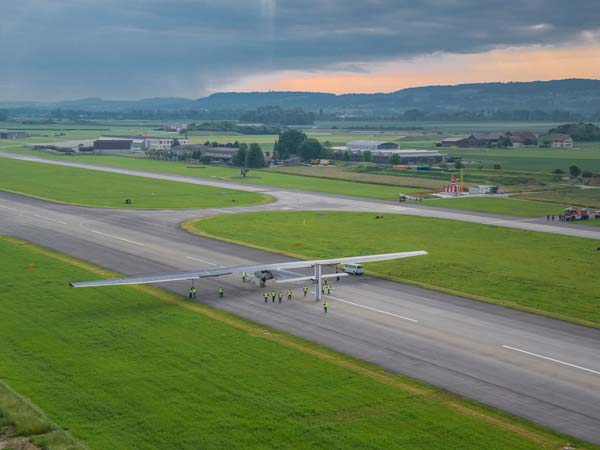 ಐತಿಹಾಸಿಕ ಕ್ಷಣ; ಇಂಧನವಿಲ್ಲದೆ ಭೂಮಿಗೆ ಪ್ರದಕ್ಷಿಣೆ ಹಾಕಿದ ಸೋಲಾರ್ ವಿಮಾನ