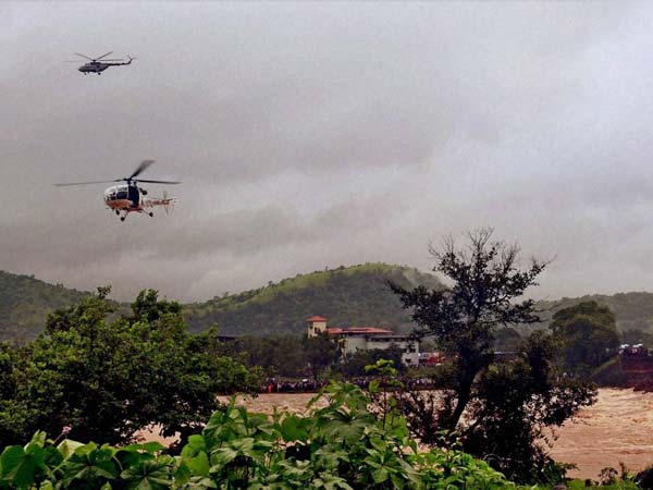 ಪ್ರವಾಹಕ್ಕೆ ಕೊಚ್ಚಿ ಹೋದ ಸೇತುವೆ