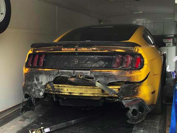 ಗಂಟೆಗೆ 193 ಕೀ.ಮೀ. ವೇಗ; ಒಂದೇ ಸಮನೆ ಹೊತ್ತಿ ಉರಿದ ಫೋರ್ಡ್ ಮಸ್ಟಾಂಗ್