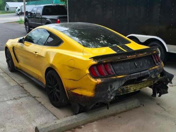 ಗಂಟೆಗೆ 193 ಕೀ.ಮೀ. ವೇಗ; ಒಂದೇ ಸಮನೆ ಹೊತ್ತಿ ಉರಿದ ಫೋರ್ಡ್ ಮಸ್ಟಾಂಗ್