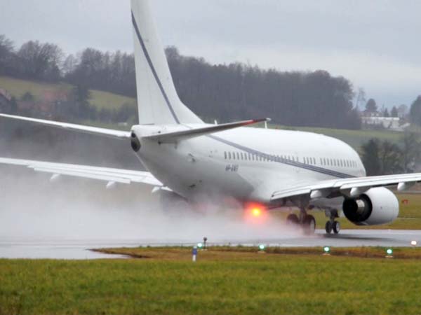  10. ಜೆಟ್ ಸ್ಪೋಟ