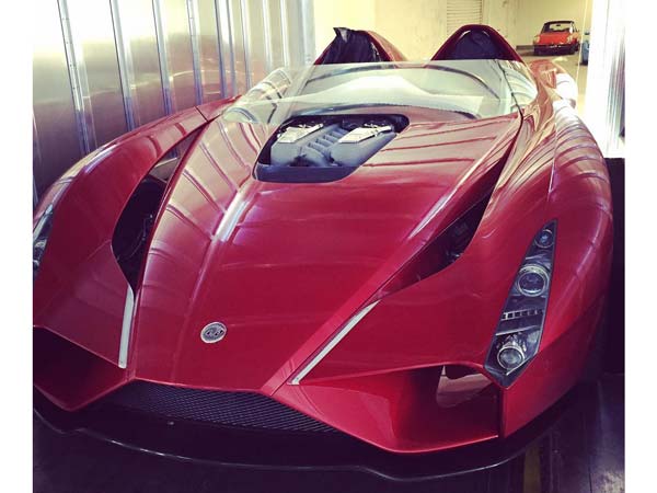 ವಿಶ್ವದ ಅತ್ಯಂತ ದುಬಾರಿ ಸೂಪರ್ ಕಾರು ಖರೀದಿಸಿದ ಫ್ಲಾಯ್ಡ್ ಮೇವೆದರ್